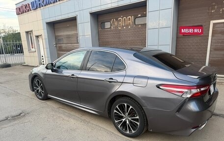 Toyota Camry, 2017 год, 1 460 000 рублей, 3 фотография