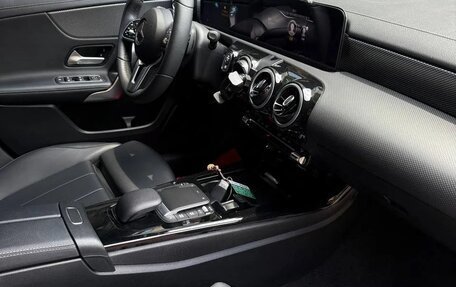 Mercedes-Benz A-Класс, 2022 год, 2 230 000 рублей, 7 фотография