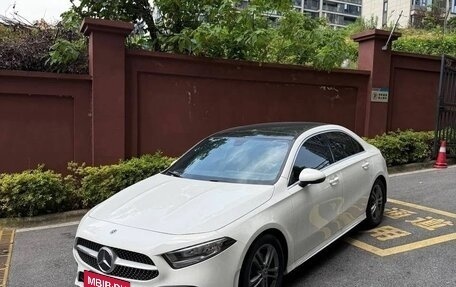 Mercedes-Benz A-Класс, 2022 год, 2 230 000 рублей, 2 фотография