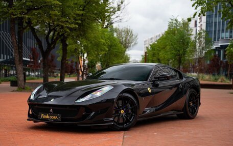 Ferrari 812, 2020 год, 36 500 000 рублей, 2 фотография