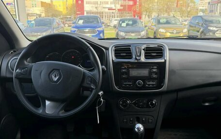 Renault Sandero II рестайлинг, 2016 год, 900 000 рублей, 12 фотография