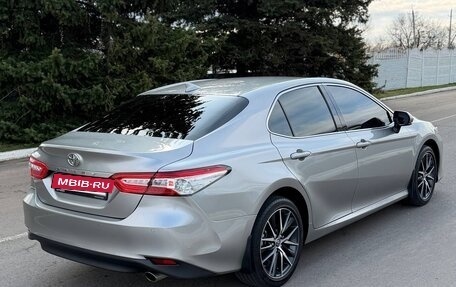 Toyota Camry, 2021 год, 3 395 000 рублей, 4 фотография