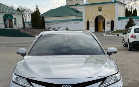 Toyota Camry, 2021 год, 3 395 000 рублей, 7 фотография
