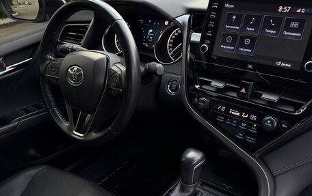 Toyota Camry, 2021 год, 3 395 000 рублей, 12 фотография
