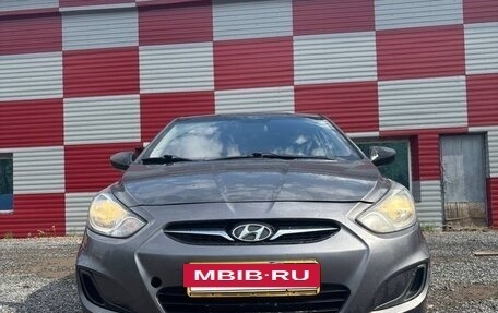 Hyundai Solaris II рестайлинг, 2013 год, 650 000 рублей, 4 фотография