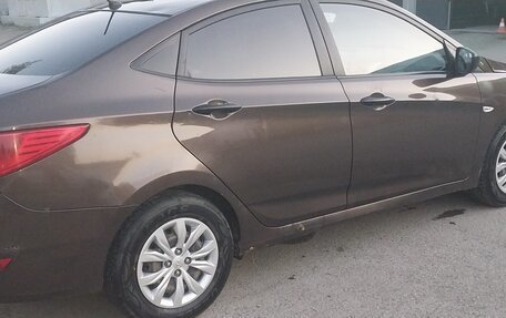 Hyundai Solaris II рестайлинг, 2014 год, 500 000 рублей, 6 фотография