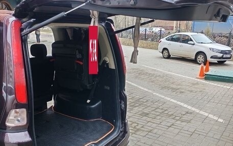 Nissan Serena III, 2010 год, 920 000 рублей, 9 фотография