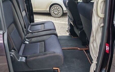 Nissan Serena III, 2010 год, 920 000 рублей, 7 фотография