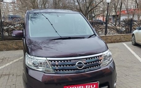Nissan Serena III, 2010 год, 920 000 рублей, 2 фотография