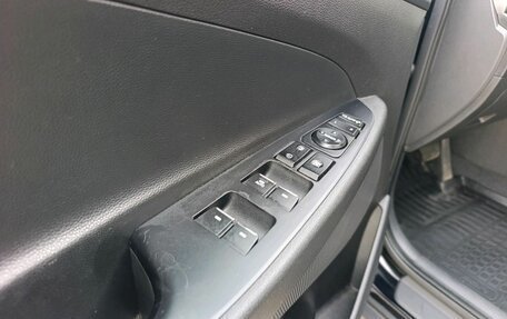 Hyundai Tucson III, 2018 год, 2 400 000 рублей, 10 фотография