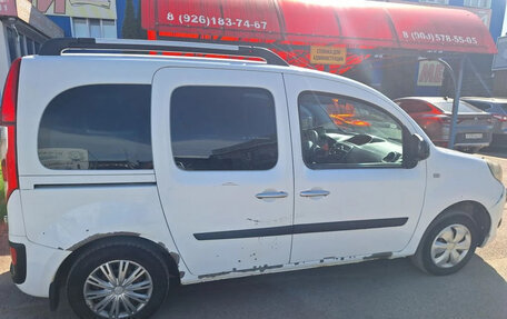Renault Kangoo II рестайлинг, 2013 год, 450 000 рублей, 1 фотография