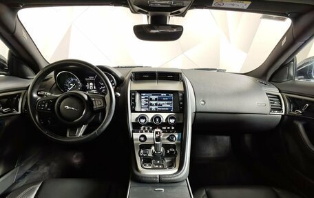 Jaguar F-Type I рестайлинг 2, 2015 год, 4 440 000 рублей, 14 фотография