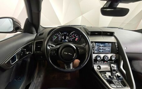 Jaguar F-Type I рестайлинг 2, 2015 год, 4 440 000 рублей, 18 фотография