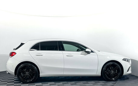 Mercedes-Benz A-Класс, 2019 год, 2 397 000 рублей, 4 фотография