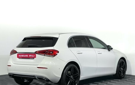 Mercedes-Benz A-Класс, 2019 год, 2 397 000 рублей, 5 фотография
