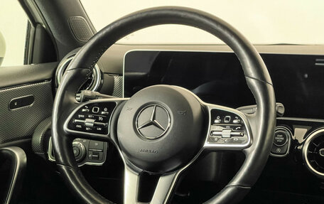 Mercedes-Benz A-Класс, 2019 год, 2 397 000 рублей, 14 фотография