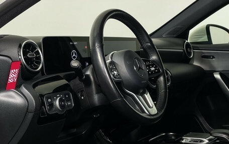 Mercedes-Benz A-Класс, 2019 год, 2 397 000 рублей, 13 фотография