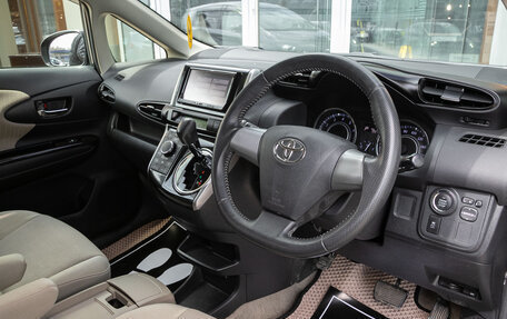 Toyota Wish II, 2012 год, 1 199 000 рублей, 12 фотография