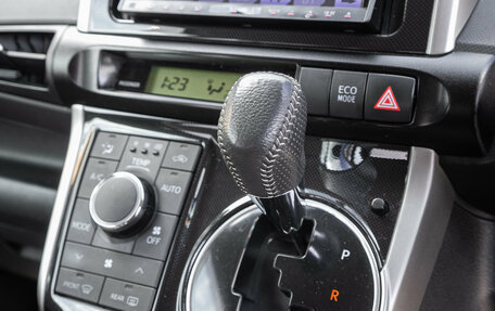 Toyota Wish II, 2012 год, 1 199 000 рублей, 13 фотография