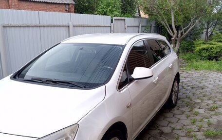 Opel Astra J, 2012 год, 799 000 рублей, 3 фотография