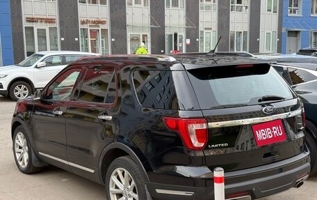 Ford Explorer VI, 2018 год, 2 250 000 рублей, 3 фотография