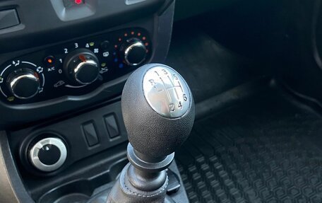 Renault Duster I рестайлинг, 2018 год, 1 320 000 рублей, 24 фотография