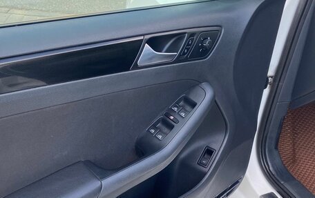 Volkswagen Jetta VI, 2013 год, 1 150 000 рублей, 15 фотография