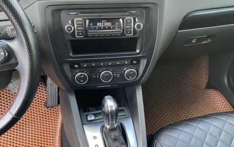 Volkswagen Jetta VI, 2013 год, 1 150 000 рублей, 23 фотография