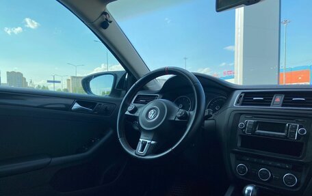 Volkswagen Jetta VI, 2013 год, 1 150 000 рублей, 25 фотография