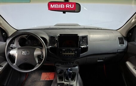 Toyota Hilux VII, 2012 год, 2 249 000 рублей, 17 фотография