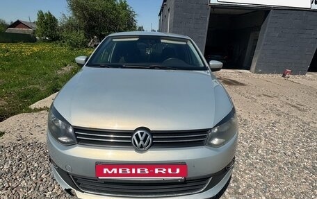 Volkswagen Polo VI (EU Market), 2010 год, 500 000 рублей, 2 фотография