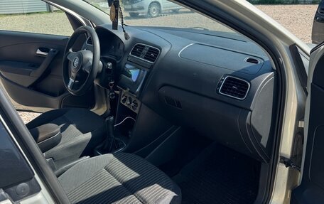 Volkswagen Polo VI (EU Market), 2010 год, 500 000 рублей, 9 фотография