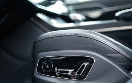 Audi A8, 2021 год, 6 000 000 рублей, 11 фотография