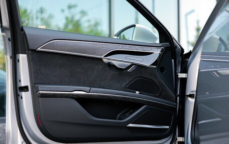Audi A8, 2021 год, 6 000 000 рублей, 36 фотография