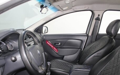 Renault Logan II, 2016 год, 549 900 рублей, 11 фотография