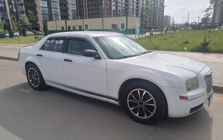 Chrysler 300C II, 2004 год, 770 000 рублей, 4 фотография