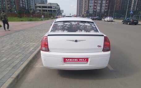 Chrysler 300C II, 2004 год, 770 000 рублей, 6 фотография