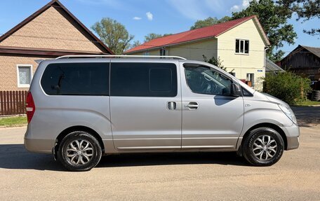 Hyundai Grand Starex Grand Starex I рестайлинг 2, 2017 год, 2 850 000 рублей, 8 фотография