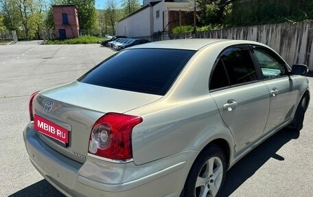 Toyota Avensis III рестайлинг, 2007 год, 850 000 рублей, 24 фотография