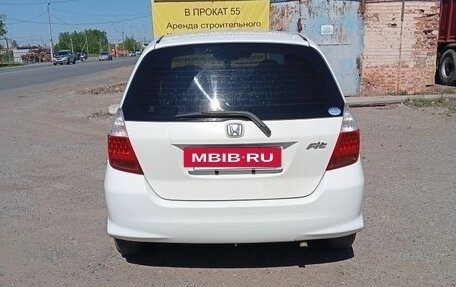 Honda Fit III, 2007 год, 480 000 рублей, 2 фотография