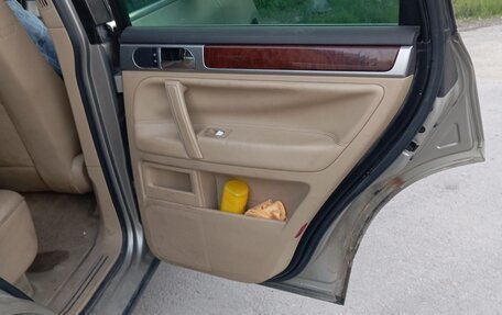 Volkswagen Touareg III, 2003 год, 500 000 рублей, 6 фотография