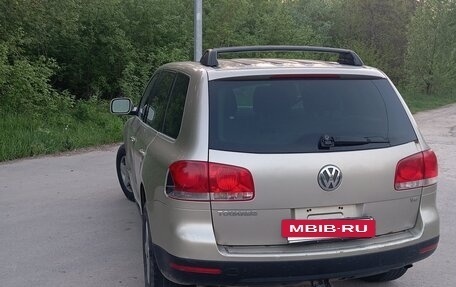 Volkswagen Touareg III, 2003 год, 500 000 рублей, 4 фотография
