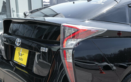 Toyota Prius IV XW50, 2016 год, 1 547 000 рублей, 7 фотография