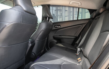 Toyota Prius IV XW50, 2016 год, 1 547 000 рублей, 16 фотография