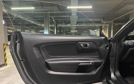 Ford Mustang VI рестайлинг, 2023 год, 4 850 000 рублей, 21 фотография