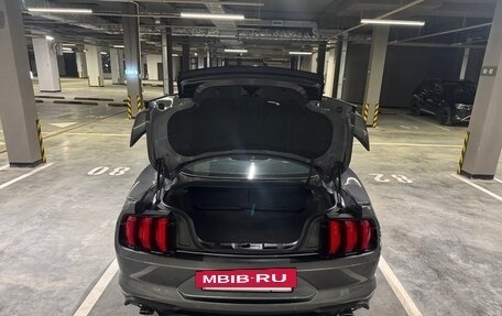 Ford Mustang VI рестайлинг, 2023 год, 4 850 000 рублей, 20 фотография