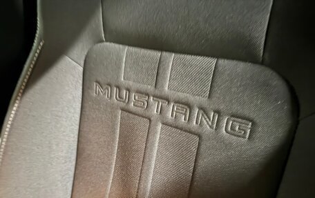 Ford Mustang VI рестайлинг, 2023 год, 4 850 000 рублей, 32 фотография
