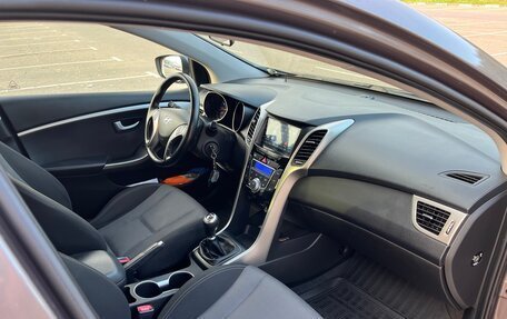 Hyundai i30 II рестайлинг, 2014 год, 900 000 рублей, 8 фотография