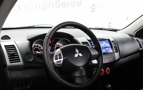 Mitsubishi Outlander III рестайлинг 3, 2010 год, 959 000 рублей, 7 фотография