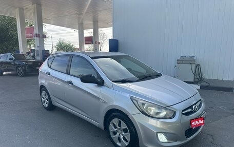 Hyundai Solaris II рестайлинг, 2011 год, 585 000 рублей, 1 фотография